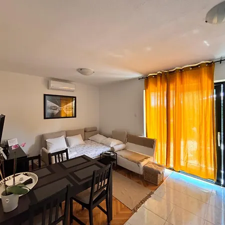 Marevic Apartamento *