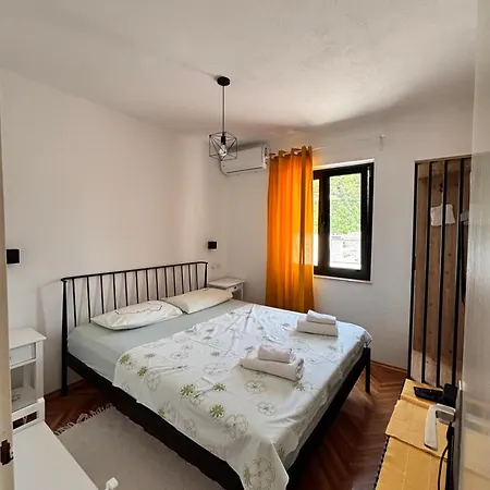 Apartment Marevic