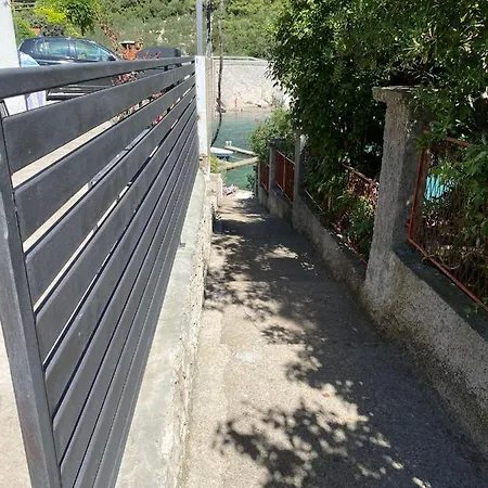 Apartment Marevic *